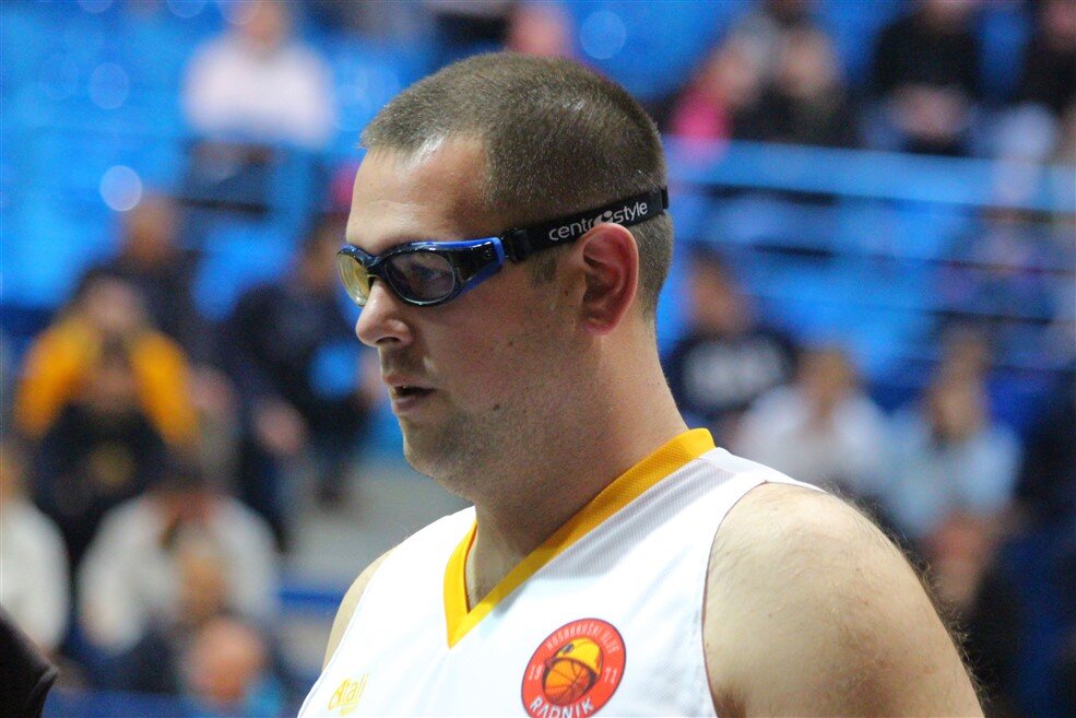 [FOTO] Ljubimac križevačke publike Boris Prstec nastupio u sportskim naočalama