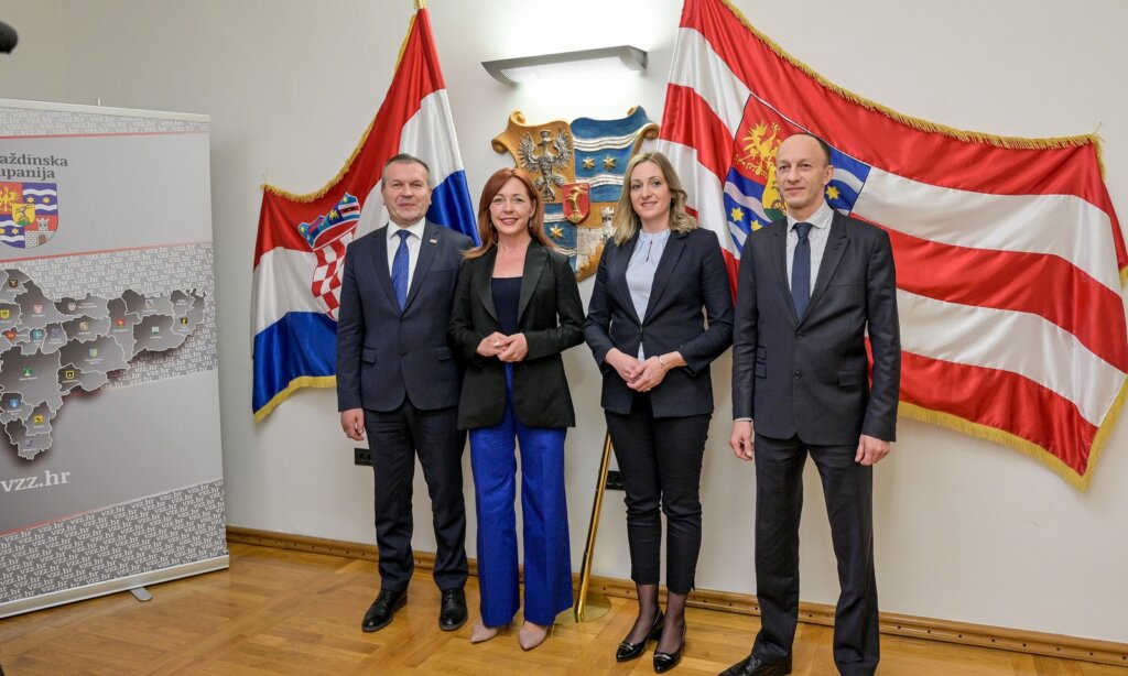 Izaslanstvo_Licko_senjske_zupanije (54)