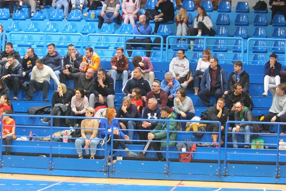 kosarka radnik labrada 08