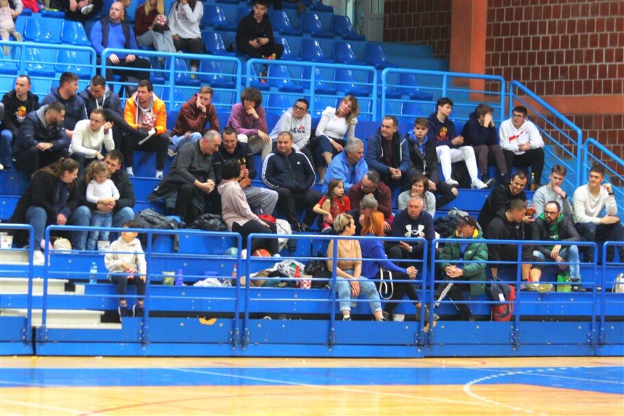 kosarka radnik labrada 21