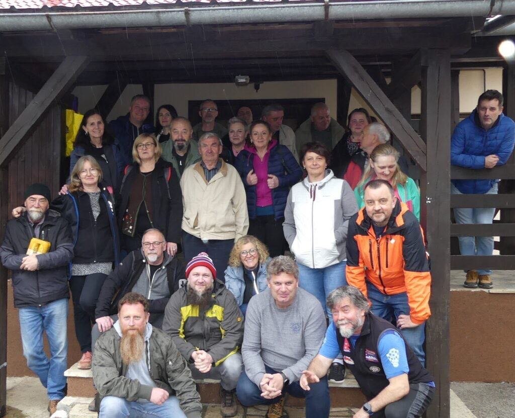 337166453_162464210038412_2402268065603206074_n