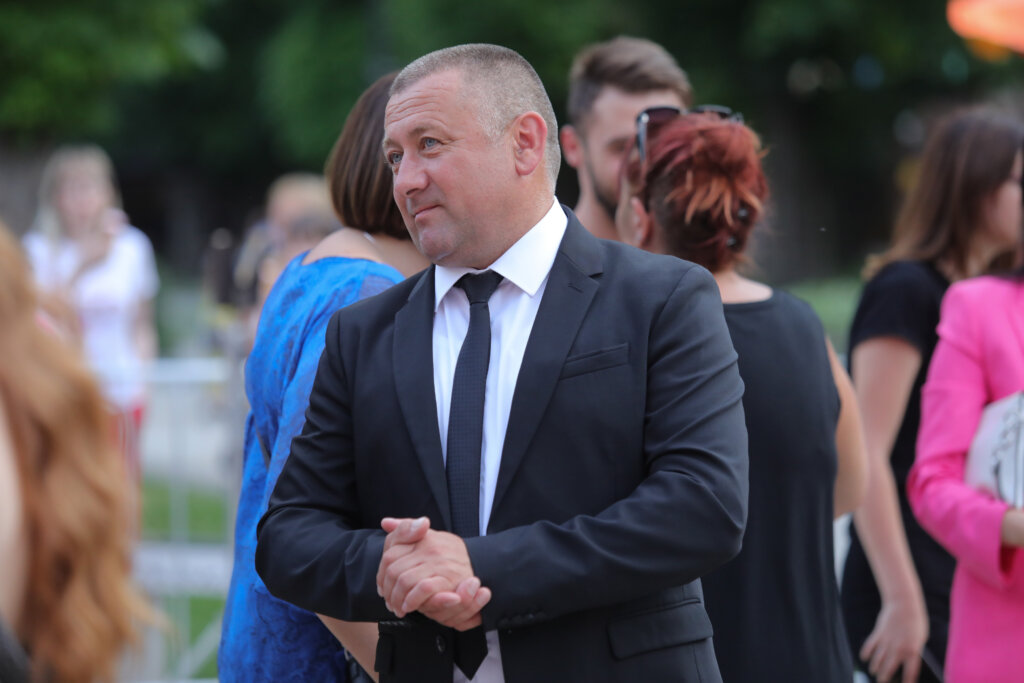 Uhićen župan Dekanić s još troje policajaca, muljali oko prometne nesreće koju je pijan izazvao
