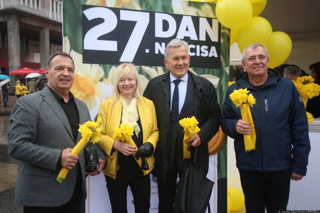 Vili Beroš i Krunoslav Capak pridružili se humanitarnoj akciji Dan narcica na Trgu bana Jelačića