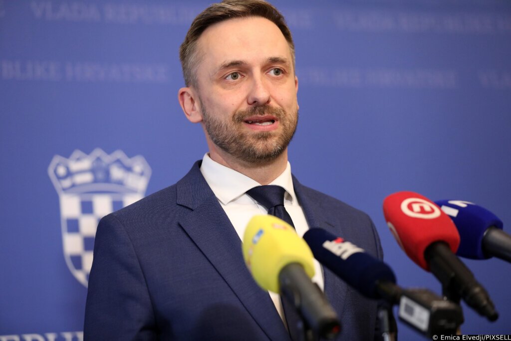 Ministar Piletić dao izjavu nakon sastanka parlamentarne većine