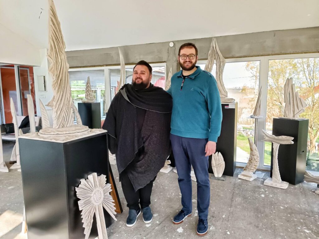 339409279_1575831736244880_2173864790924244166_n