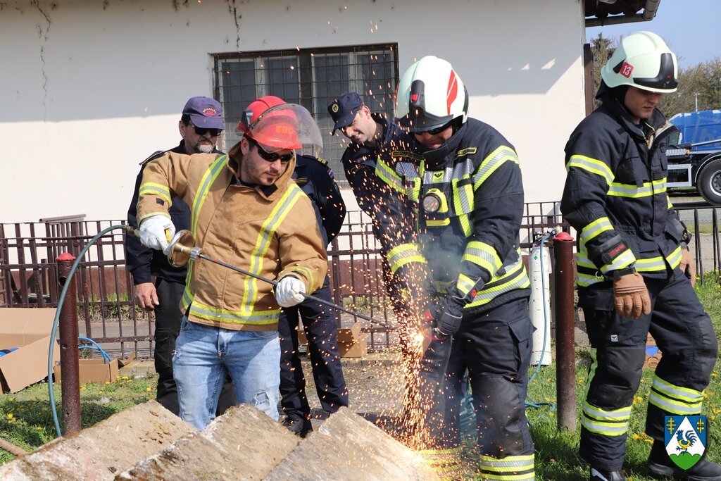 Tehnički zbor žurnih službi (3)