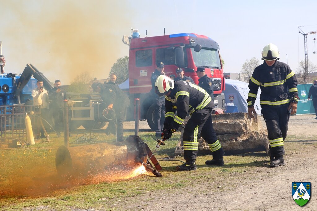 Tehnički zbor žurnih službi (67)