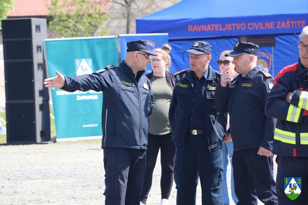 Tehnički zbor žurnih službi (72)