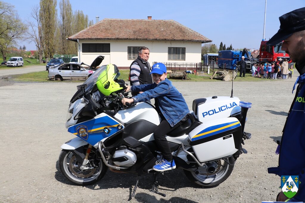 Tehnički zbor žurnih službi (90)