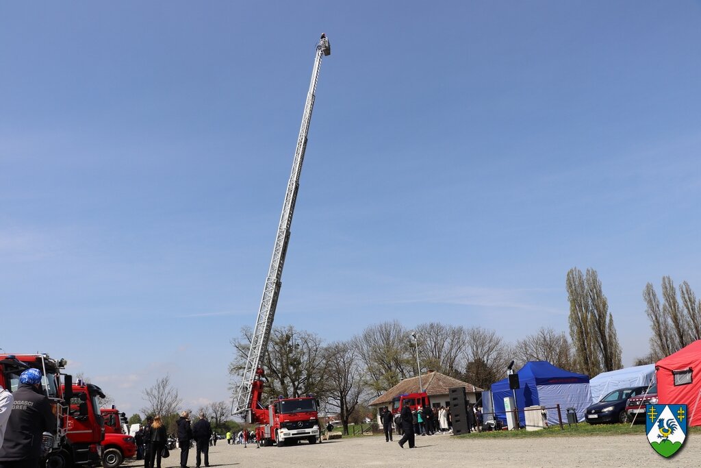 Tehnički zbor žurnih službi (98)