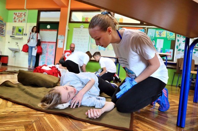 crveni_kriz_010423_autor_fotografije_drazen_kopac_2.jpg__648x432_q85_subsampling-2