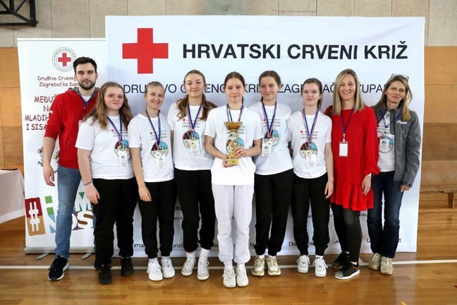 crveni_kriz_010423_autor_fotografije_drazen_kopac_7.jpg__648x432_q85_subsampling-2