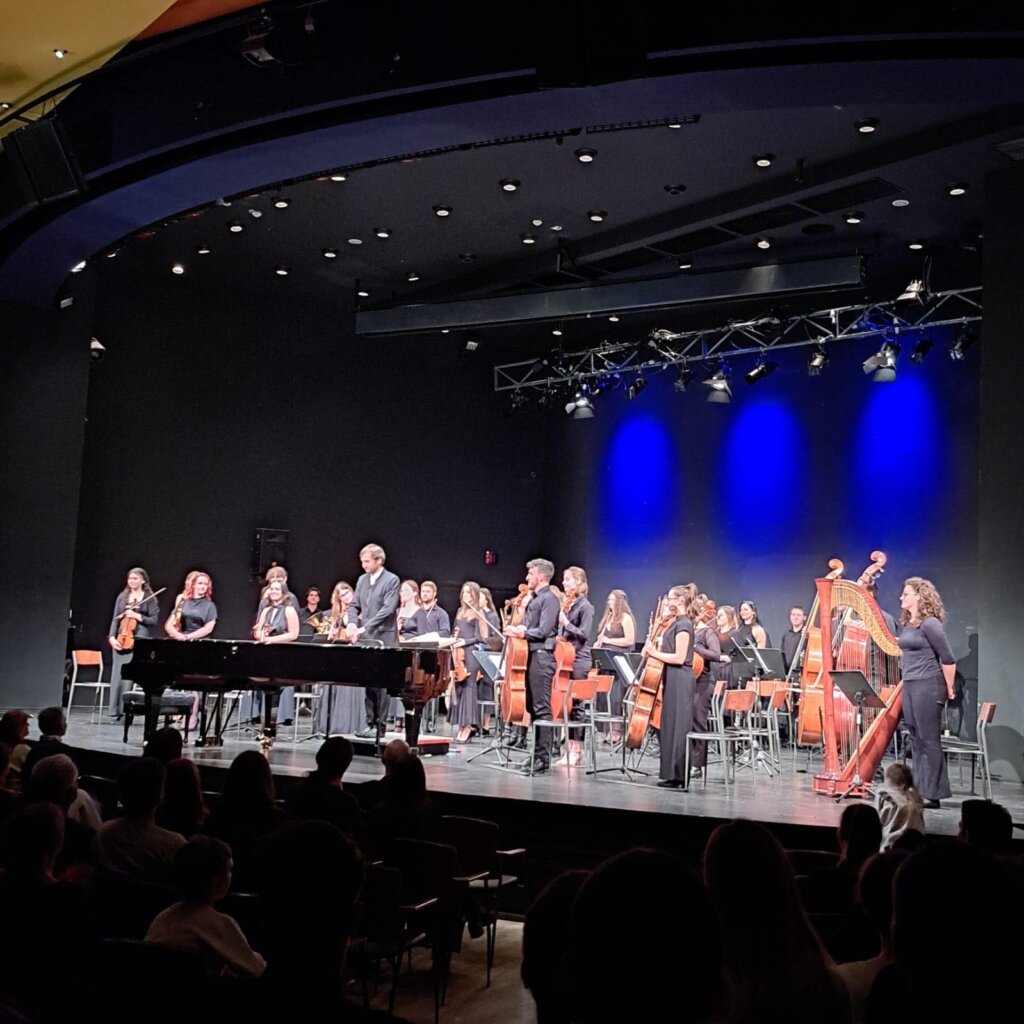 U Požegi održan Simfonijski koncert Orkestra mladih glazbenika uz ravnanje dirigenta Matije Fortune