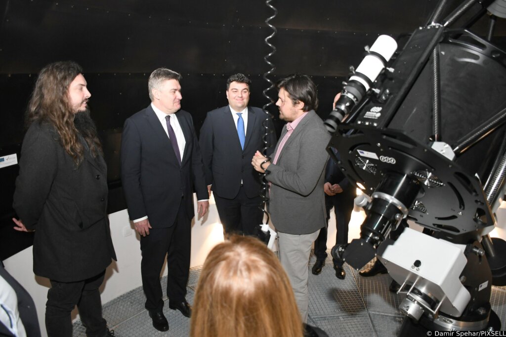 Predsjednik Milanović u Križevcima posjetio Zvjezdarnicu i Razvojni centar i tehnološki park