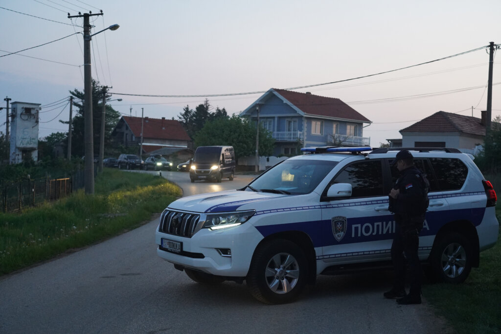 Mladenovac: Osam ljudi ubijeno, a najmanje  10 ranjeno