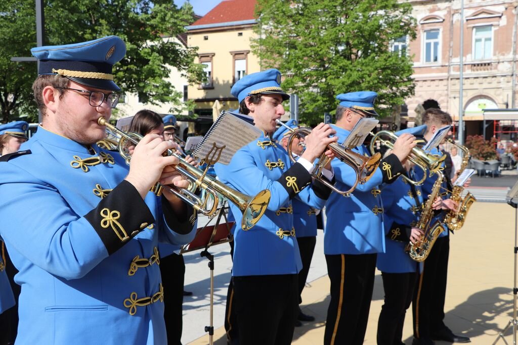 Puhacki_orkestar_Grada_Koprivnice_prvosvibanjska_budnica_12