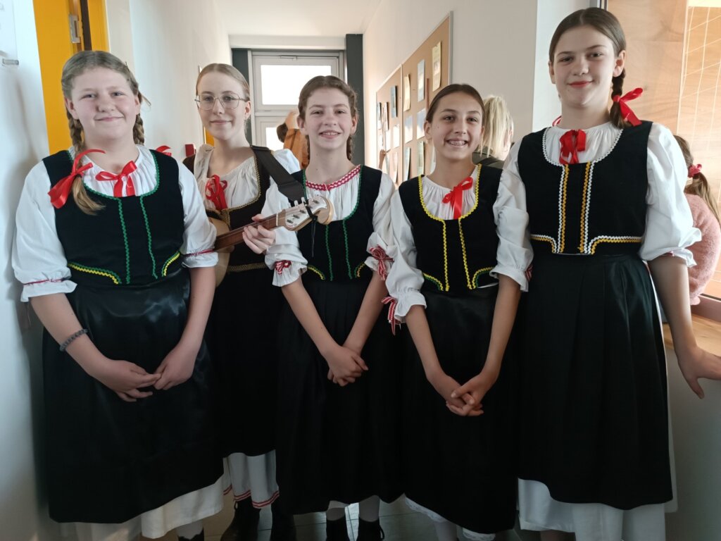 djecja_smotra_folklora_vz_zupanije_2023 (18)