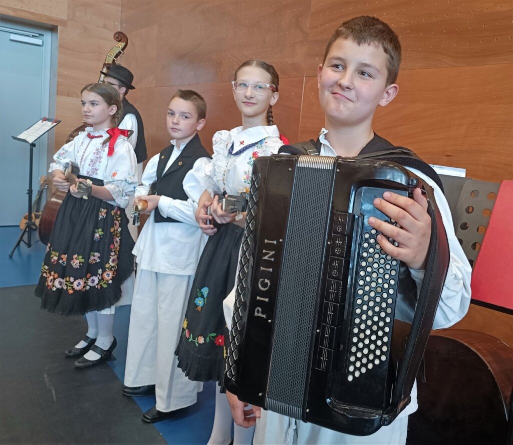 djecja_smotra_folklora_vz_zupanije_2023 (6)