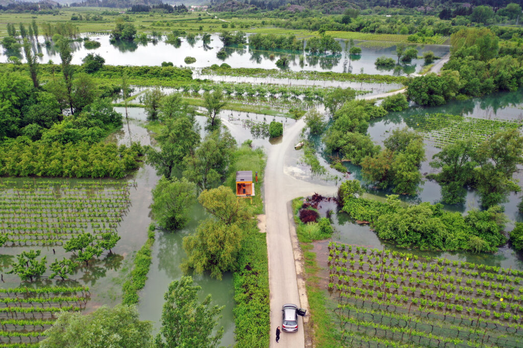 Državni tajnik obišao poplavljena vrgoračka polja: Ovo se nikada dosad nije dogodilo da su poplave u svibnju
