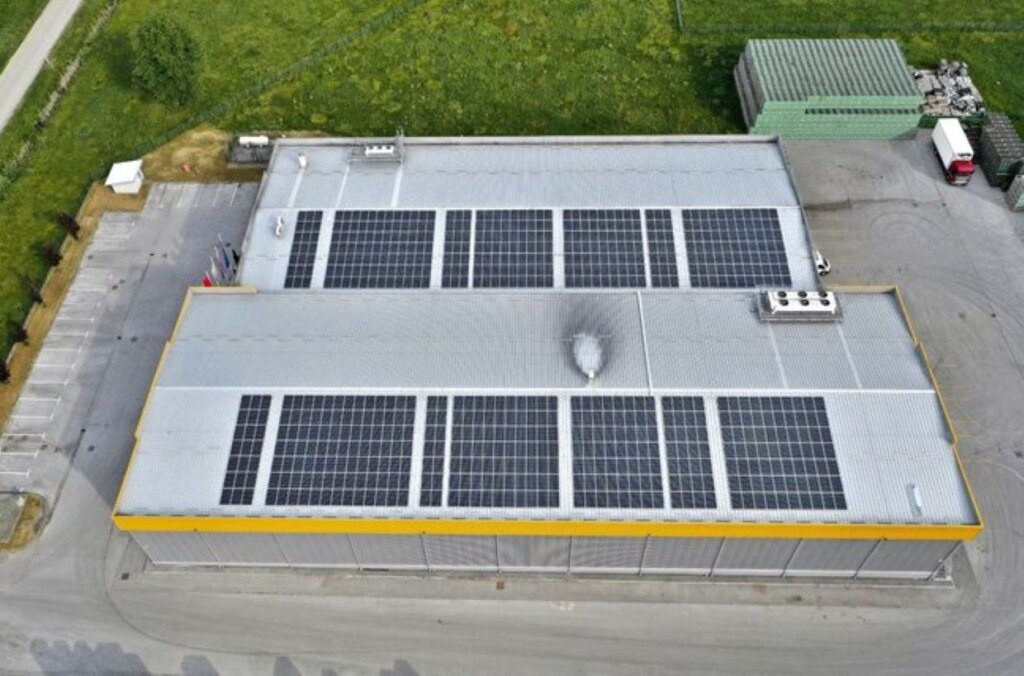 solarna2.jpg__648x432_q85_subsampling-2