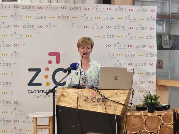 20230613_112237.jpg__648x432_q85_subsampling-2