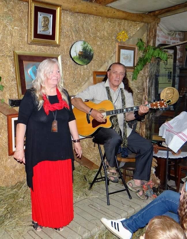 353948032_605859794974789_8463294154280413881_n