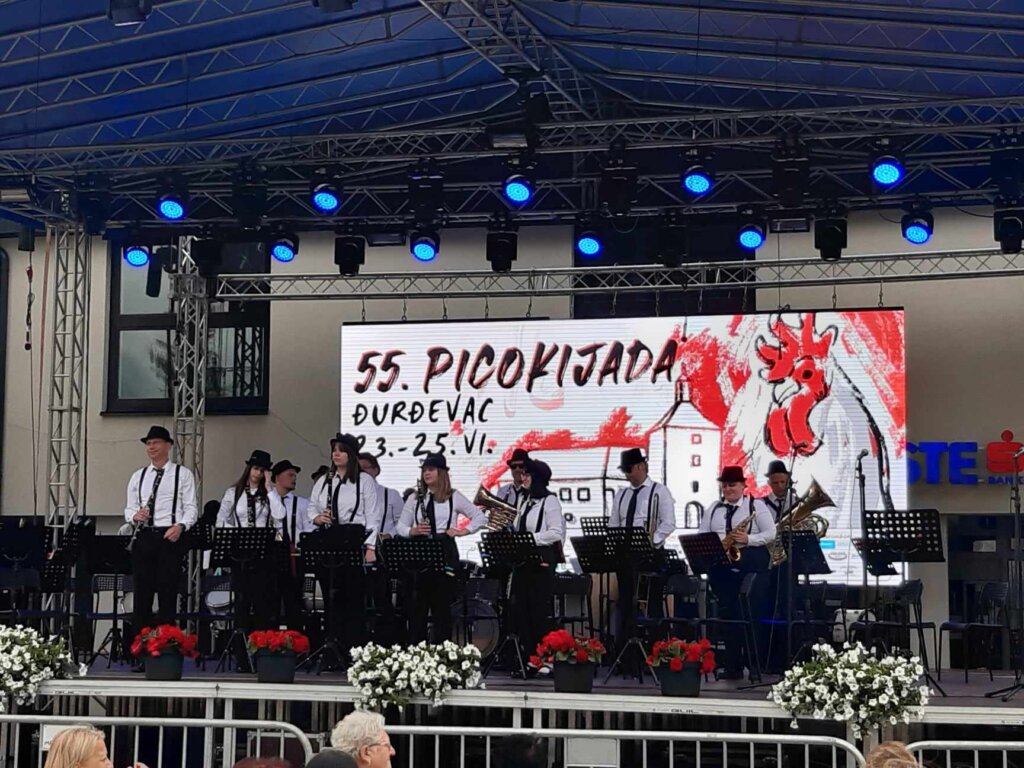 355212589_3441621319441315_3445742122355641544_n