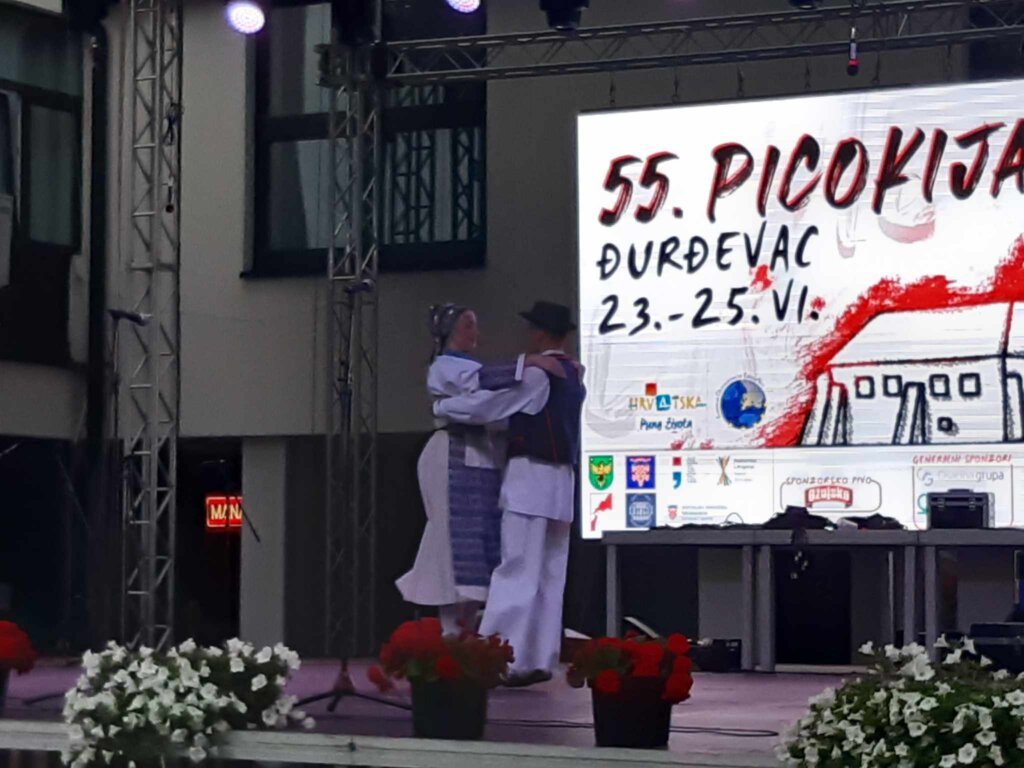 356422721_814998896568471_8292606061276970465_n