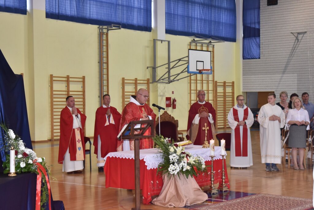 [FOTO] Svečano misno slavlje povodom Dana župe sv. Margarete, Dana općine Dubrava i Osnovne škole Dubrava