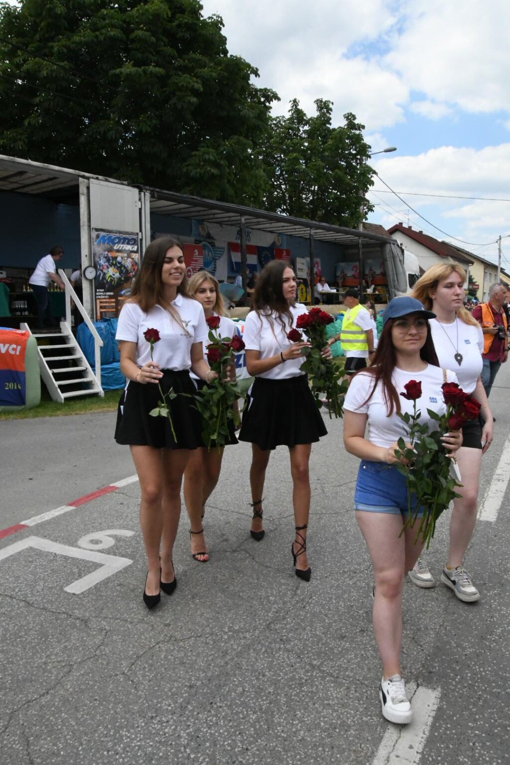 hostese monte carlo (13)