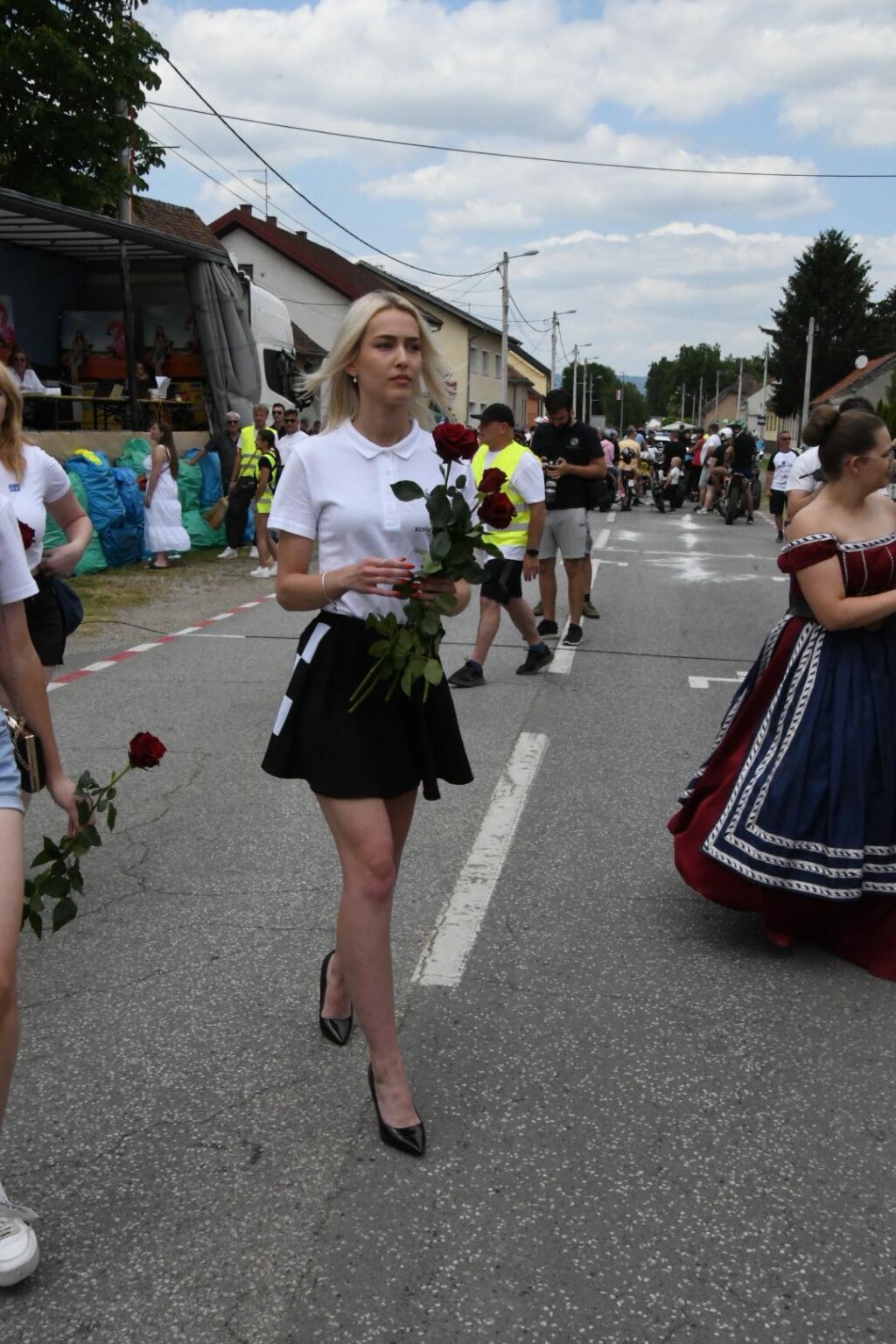 hostese monte carlo (8)