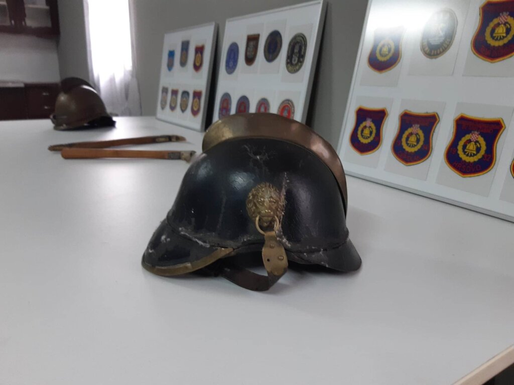 izl15