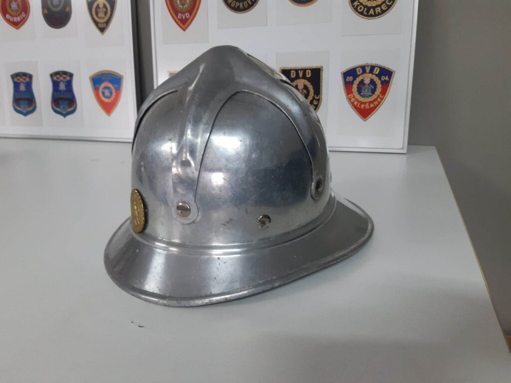 izl16