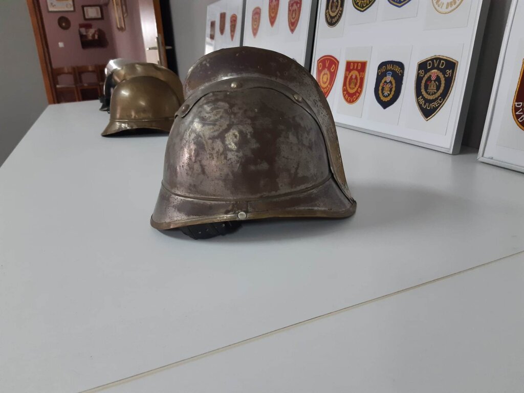 izl19