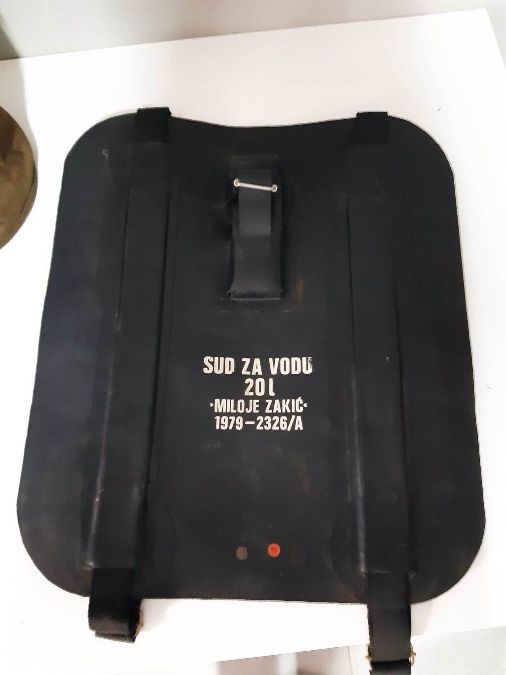 izl7