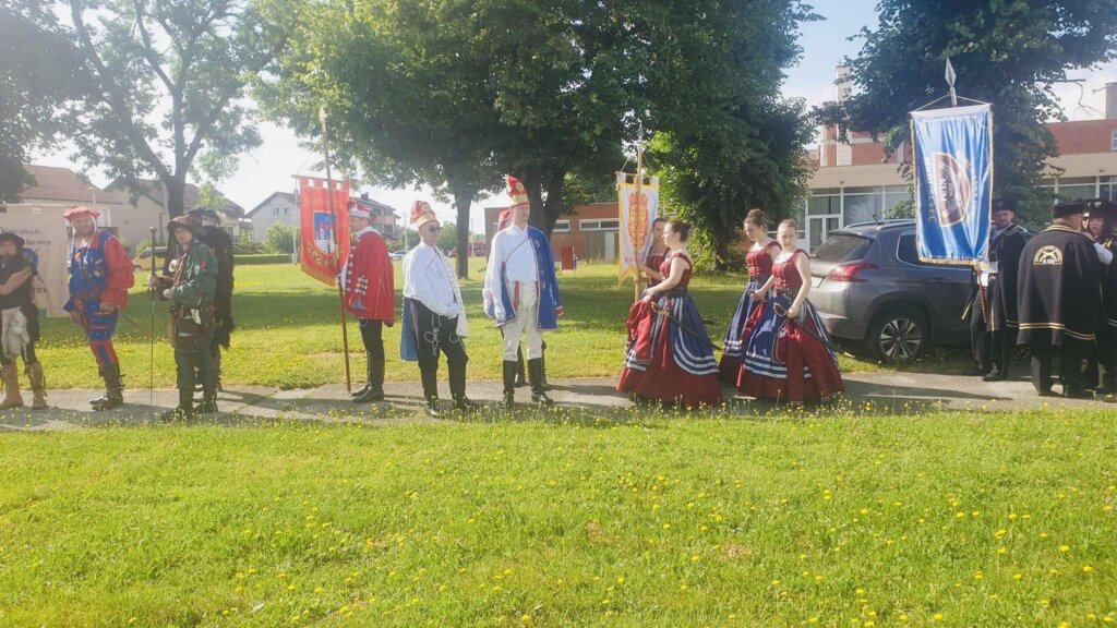 križ djev straža (2)