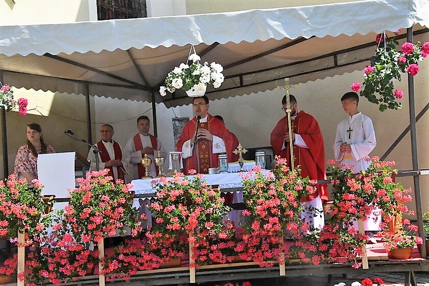 [FOTO] U Svetom Petru Orehovcu svečanim misnim slavljem proslavljen blagdan sv. Petra i Pavla