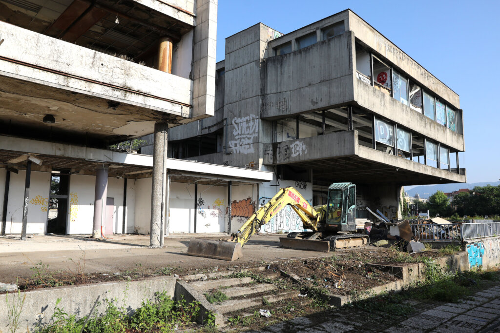 Zagreb: Počinje rušenje stare zgrade u Paromlinskoj ulici