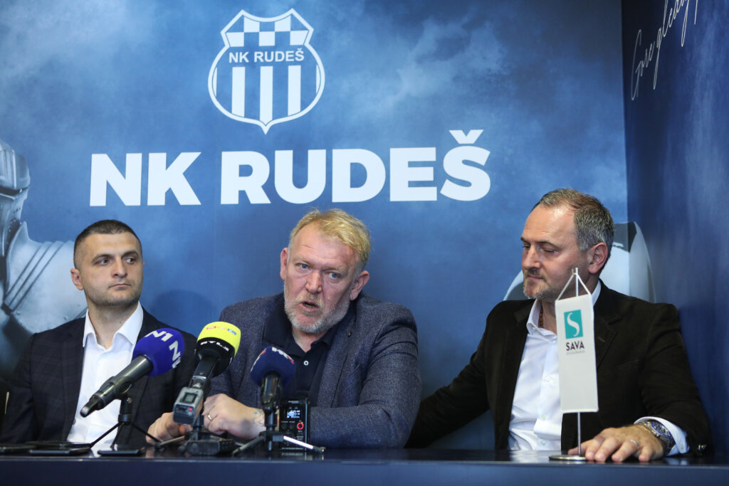 Prosinečki predstavljen kao novi trener Rudeša, komentirao i Livaju: Ponašao se kako nije adekvatno jednom reprezentativcu