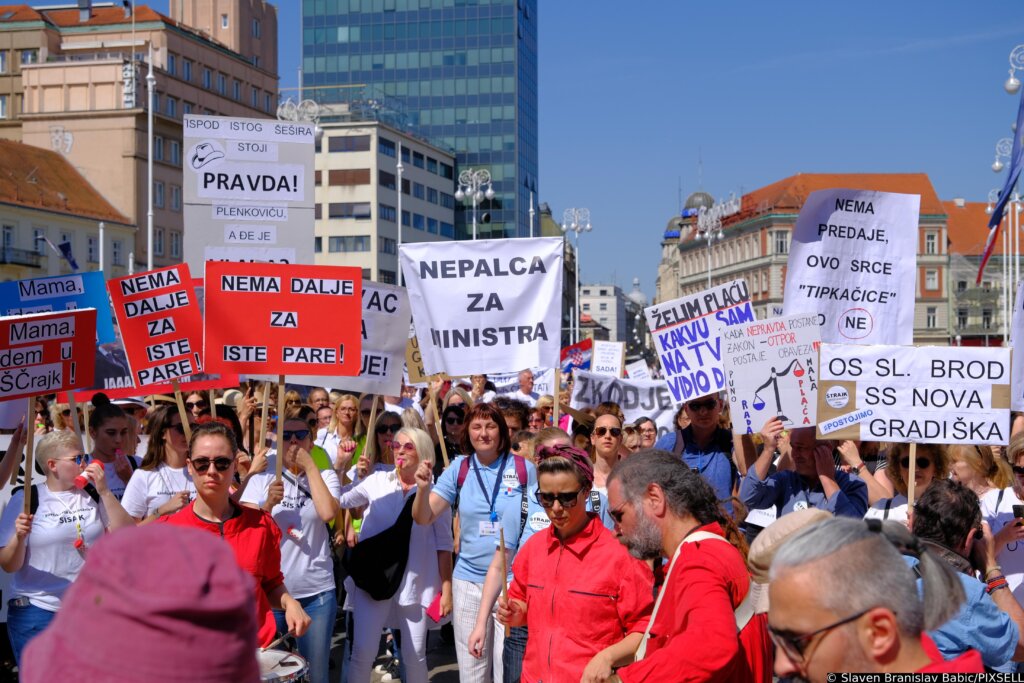 U Zagrebu Počeo Mirni Prosvjed Sindikata Državnih I Lokalnih Službenika I Namještenika