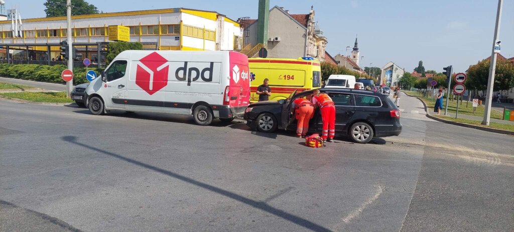 Jedna osoba ozlijeđena u prometnoj nesreći u Križevcima