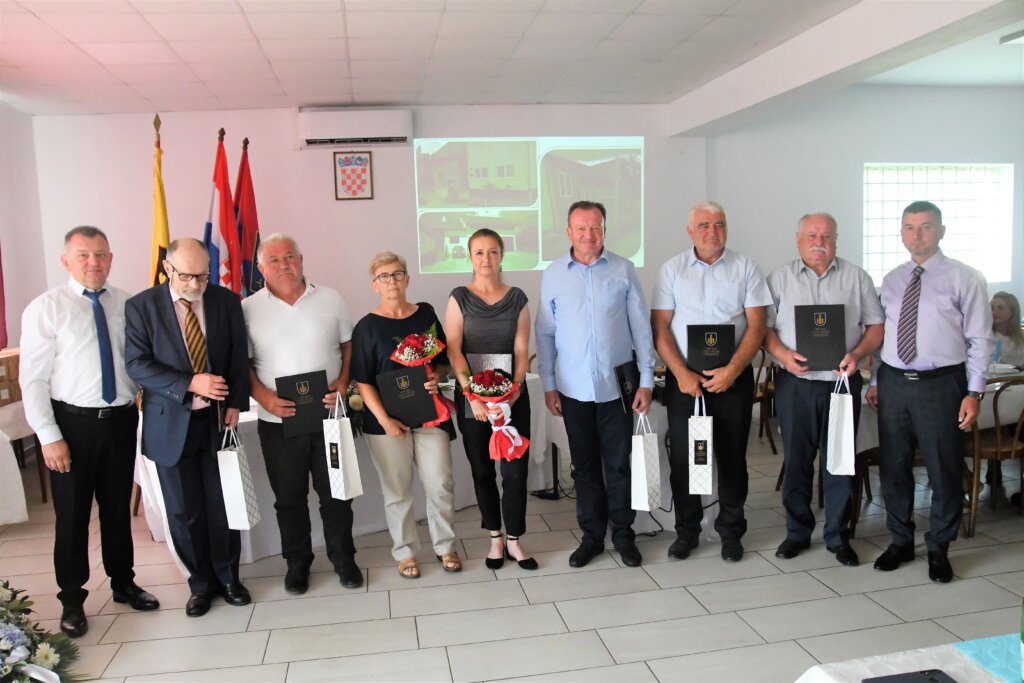 [FOTO] Održana svečana sjednica Općinskog vijeća Općine Sveti Petar Orehovec, proslavljena 30. obljetnica od osnutka općine