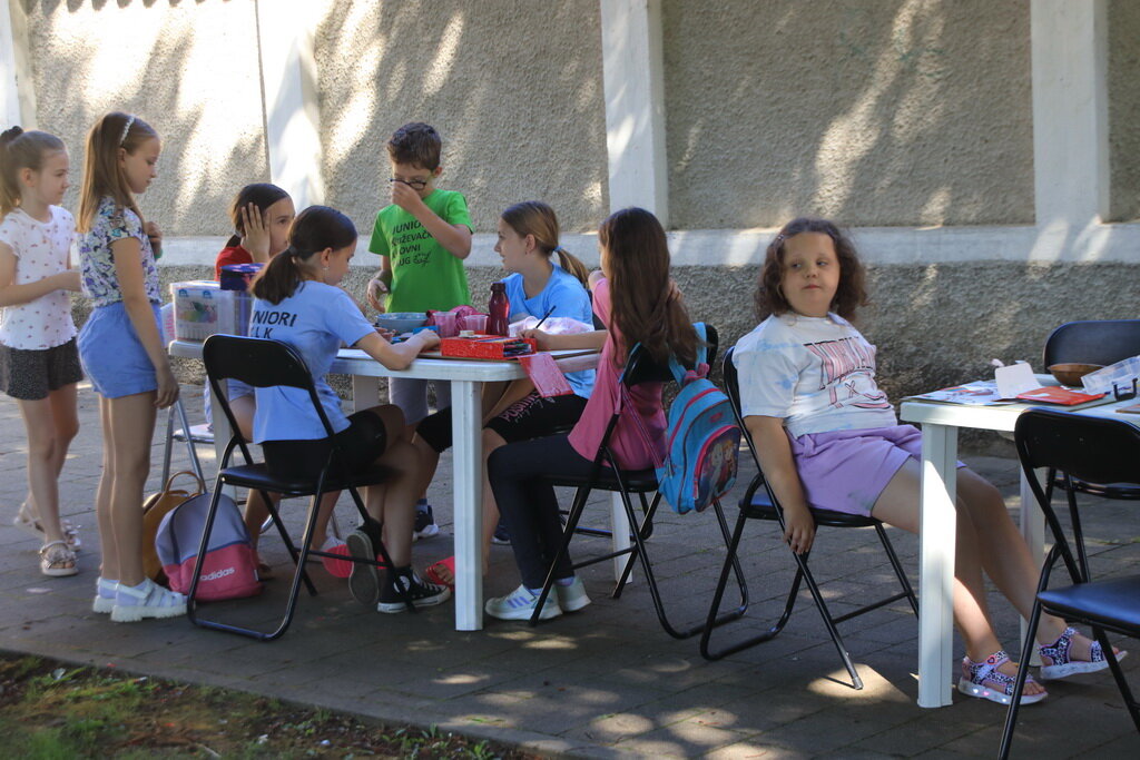 [FOTO] Održana radionica za juniore Križevačkog likovnog kruga