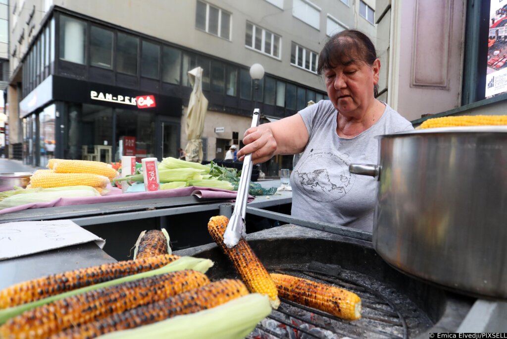 Zagreb: Miris pečenog i kuhanog kukuruza mami prolaznike