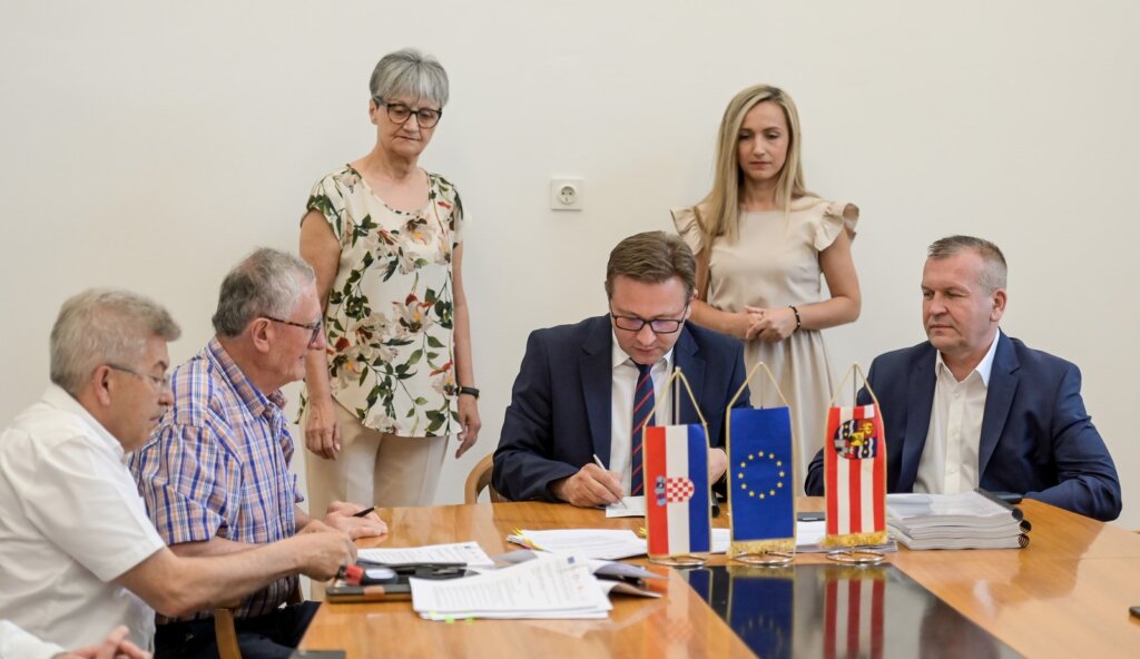 Ugovor Centralni Operacijski Blok Bolnica Varazdin Ugovor Izvodaci Radova 2023 (1)