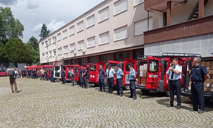 [VIDEO] Održana primopredaja vatrogasne opreme vrijedne 800.000 eura