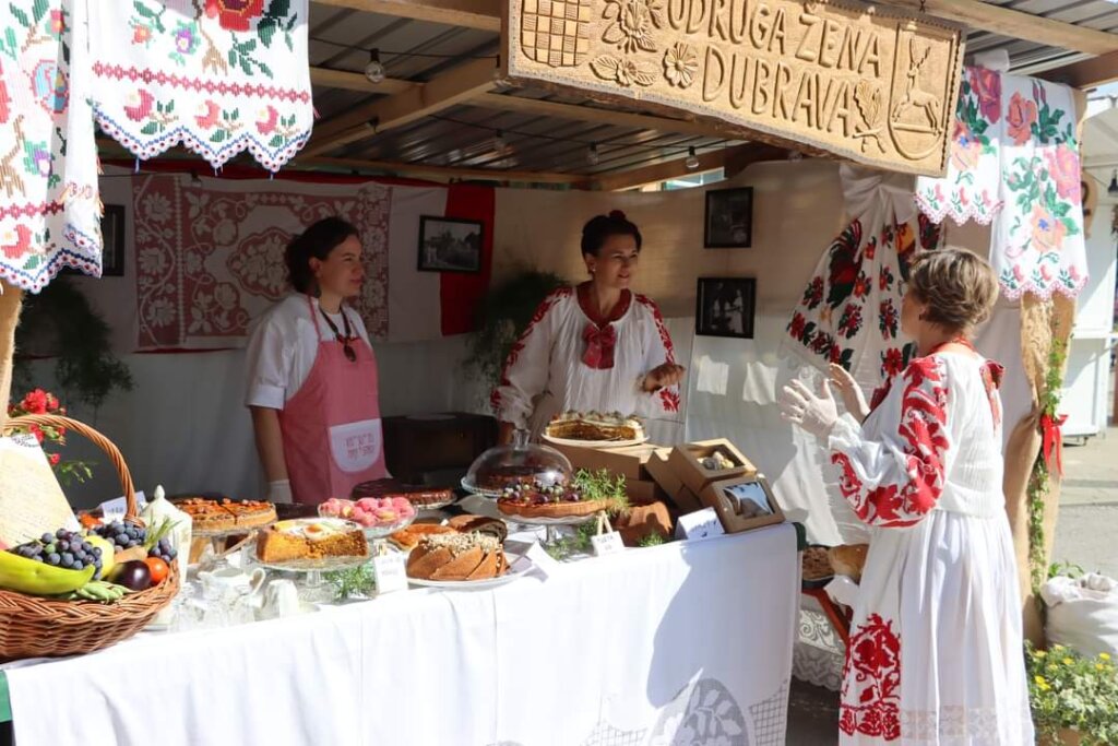 476e5442-cfa6-49cb-a7fa-4d6a831a63ce