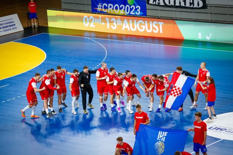 SP rukomet U19: Hrvatska igra u polufinalu, Danska prvi finalist