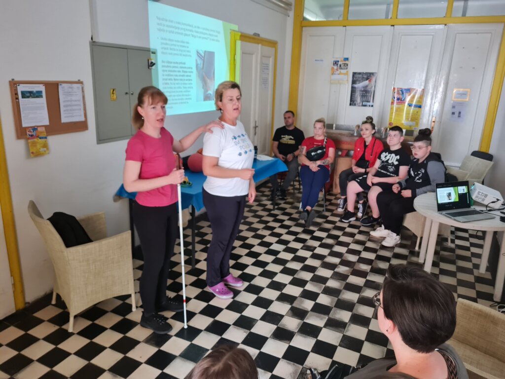 Education-for-volunteers-2