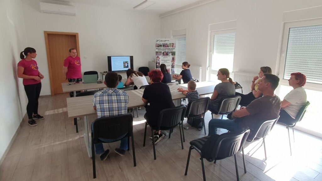 Education-for-volunteers-6